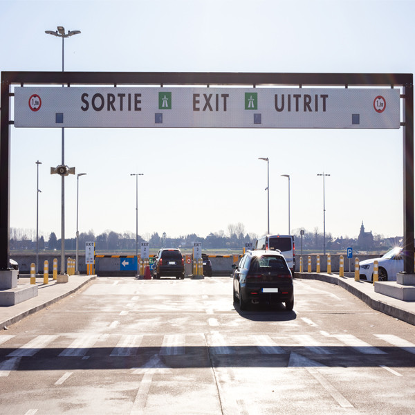 Overname Operationeel Beheer Parkings: Brussels South Charleroi Airport ...